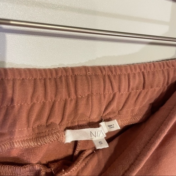 NIA Nordstrom Cotton Blend Shorts Pink Rose Drawstring Waist Gym Shorts Womens S - Picture 5 of 6